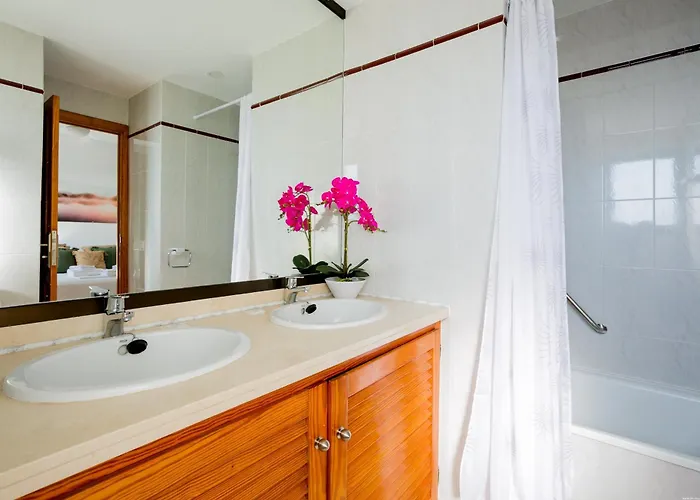 Club Paraiso Sunset *